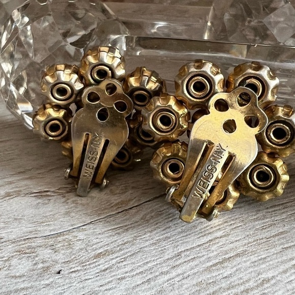 Weiss NY AB clip earrings- vintage - Picture 5 of 5